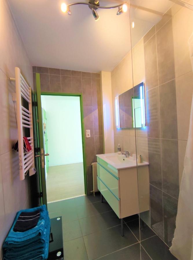 6 Appartements Et 4 Adresses A Mi-Chemin Entre Le Vieux Port Et L Ile De Re Ла-Рошель Екстер'єр фото