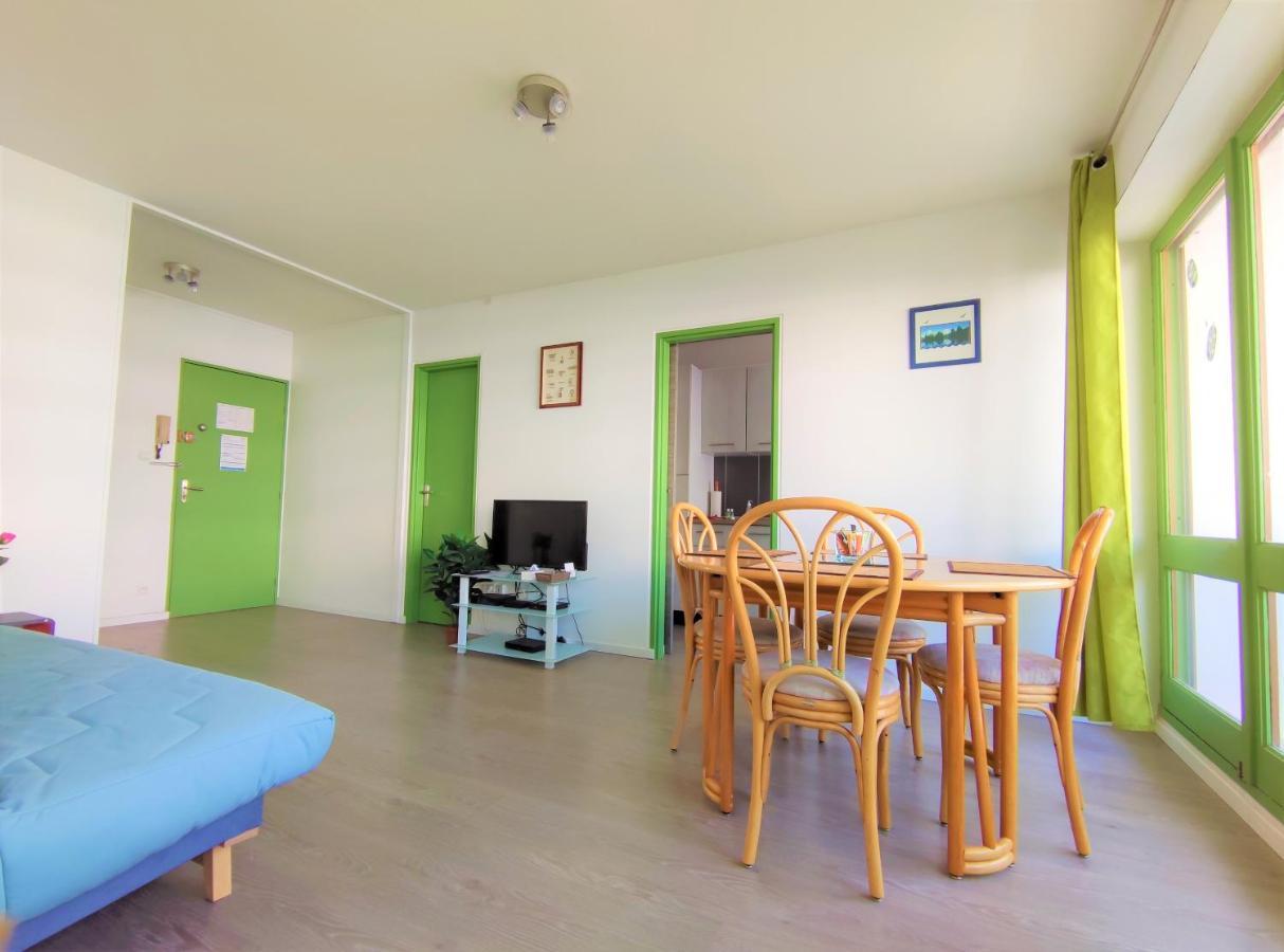 6 Appartements Et 4 Adresses A Mi-Chemin Entre Le Vieux Port Et L Ile De Re Ла-Рошель Екстер'єр фото