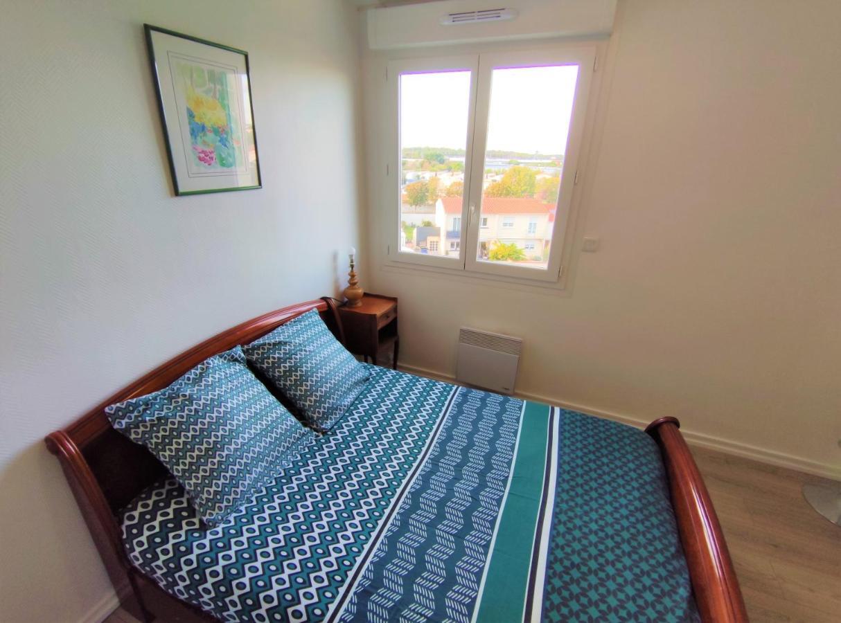 6 Appartements Et 4 Adresses A Mi-Chemin Entre Le Vieux Port Et L Ile De Re Ла-Рошель Екстер'єр фото