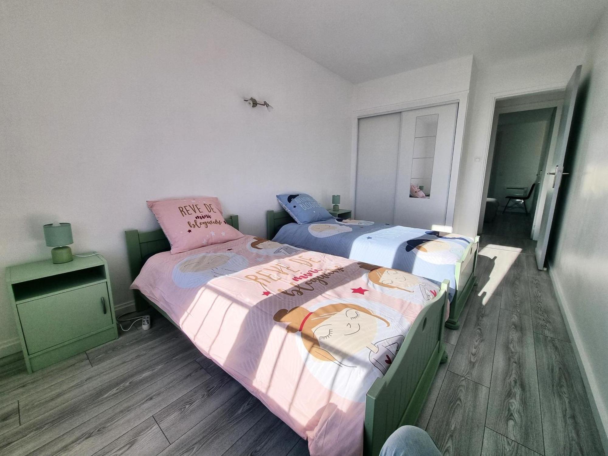 6 Appartements Et 4 Adresses A Mi-Chemin Entre Le Vieux Port Et L Ile De Re Ла-Рошель Екстер'єр фото