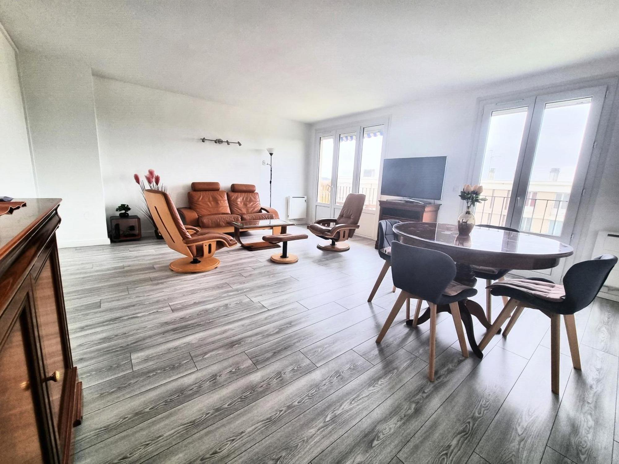 6 Appartements Et 4 Adresses A Mi-Chemin Entre Le Vieux Port Et L Ile De Re Ла-Рошель Екстер'єр фото