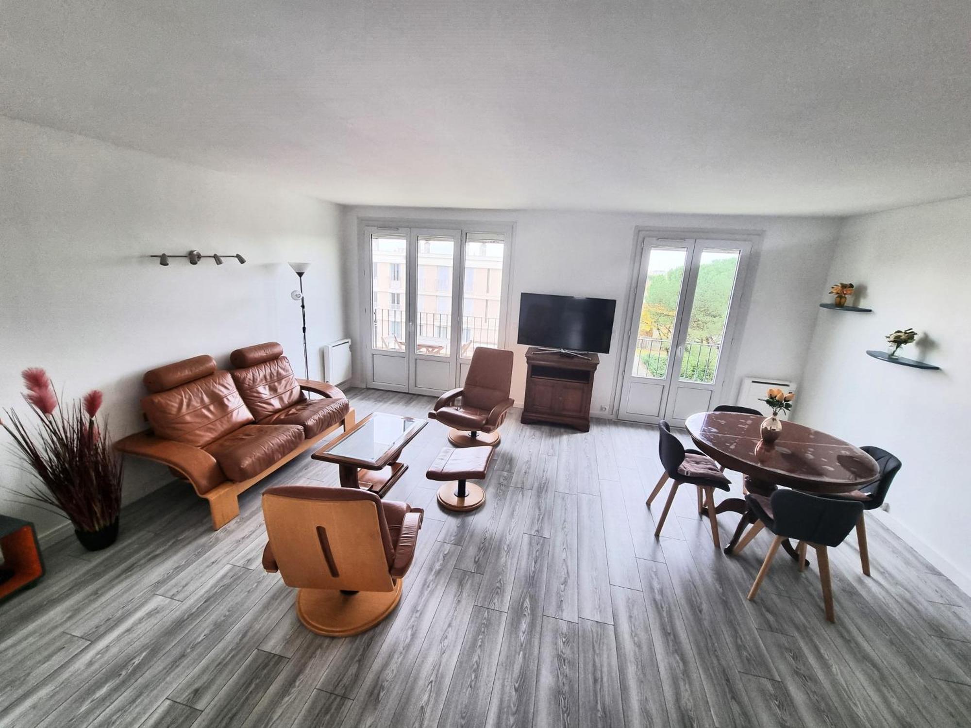 6 Appartements Et 4 Adresses A Mi-Chemin Entre Le Vieux Port Et L Ile De Re Ла-Рошель Екстер'єр фото